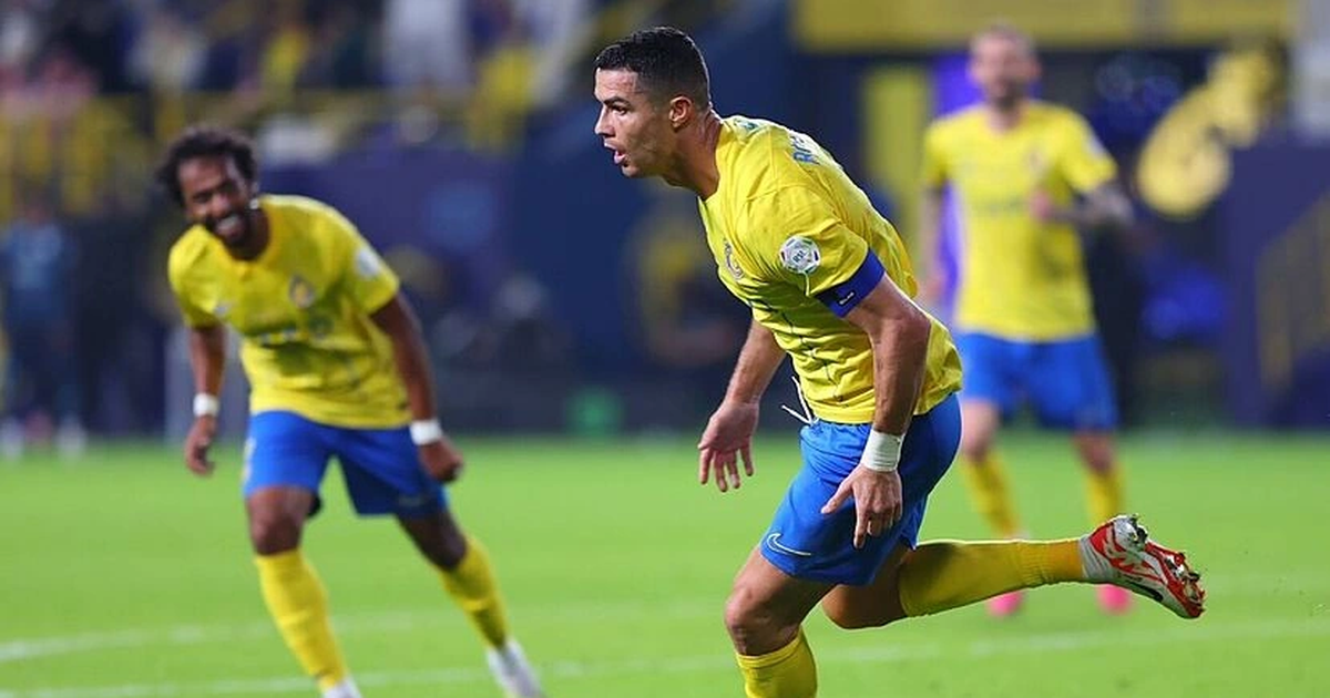 Cristiano Ronaldo bị từ chối bàn thắng trong ngày Al Nassr thua đậm