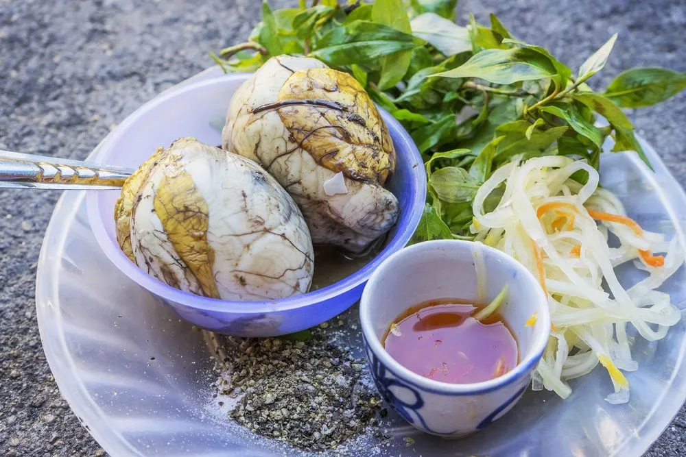 Les plats préférés des Vietnamiens sont parmi les plats les plus étranges du monde