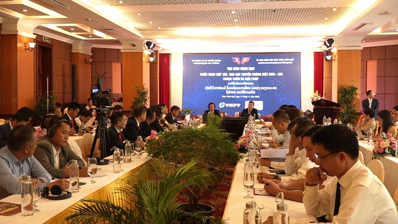 Gemeinsame Zusammenarbeit in Vietnam - Laos Presse und Medien