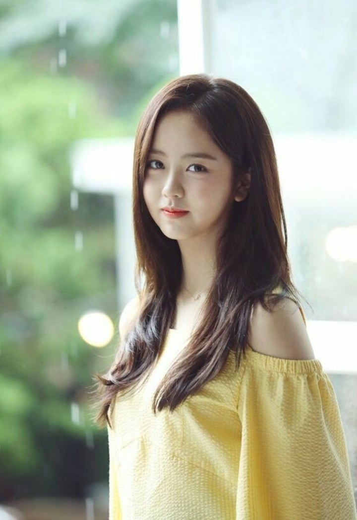 둥근 얼굴의 여성에게 자신감을 주는 헤어스타일 - 4