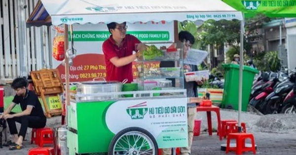 ホーチミン市の麺屋台5,000店プロジェクト、その名前のせいで物議を醸す？