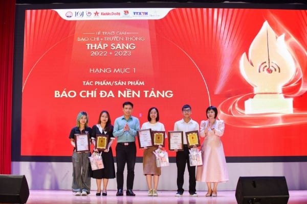 Thắp sáng niềm ước mơ và đam mê với báo chí