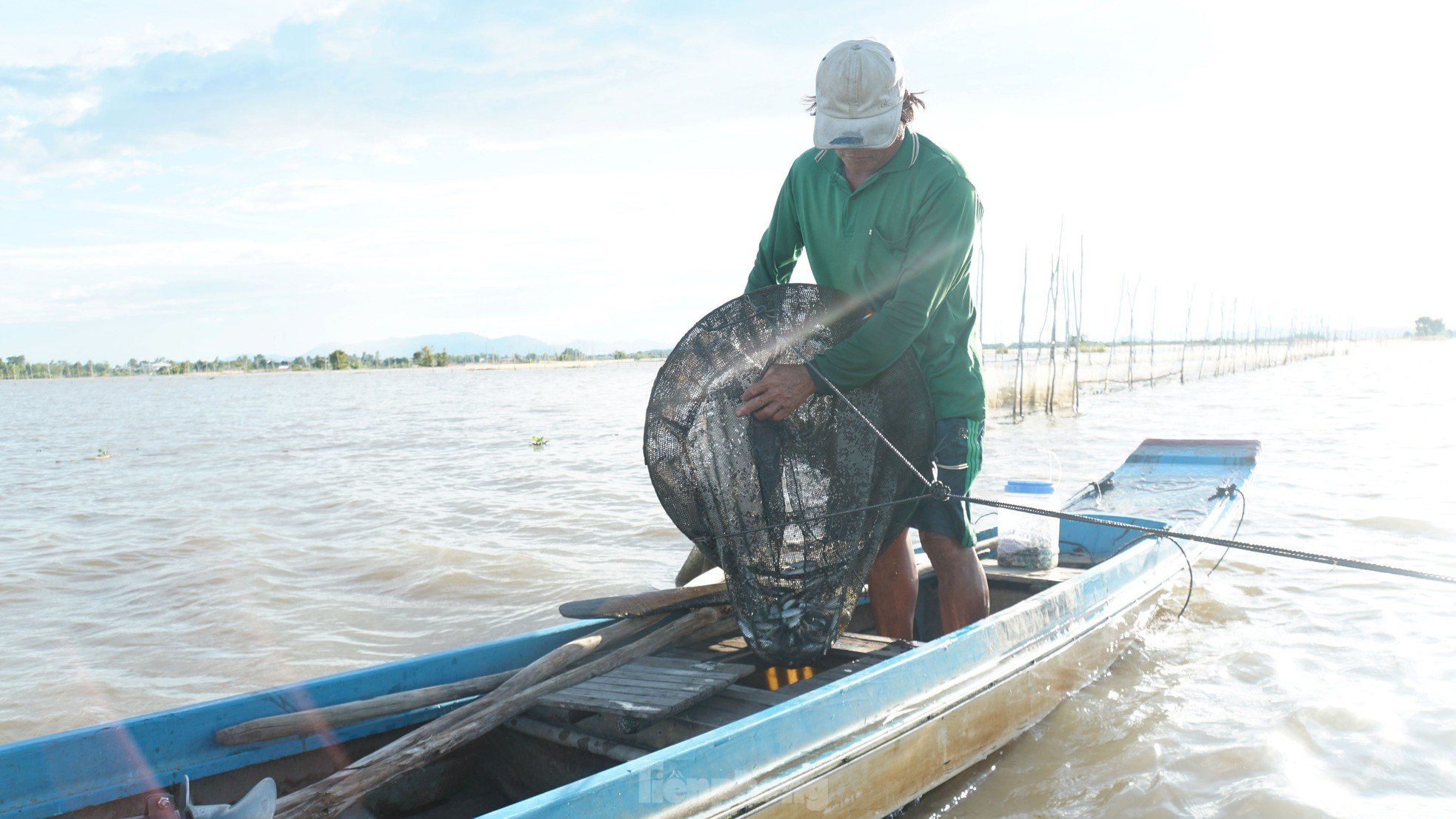 Mưu sinh đầu nguồn lũ Đồng bằng sông Cửu Long ảnh 3