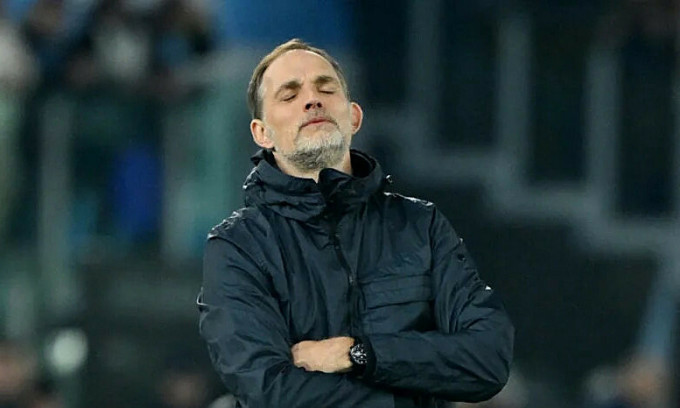 HLV Thomas Tuchel thất vọng khi Bayern thua Lazio 0-1 trên sân Olympico, thành phố Rome, Italy, lượt đi vòng 1/8 Champions League tối 14/2/2024. Ảnh: Reuters