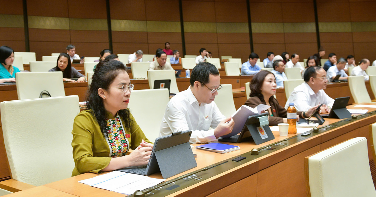 The National Assembly continues to discuss the Draft Law on Urban and Rural Planning.