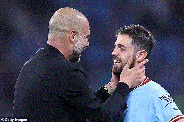 : Man City hy vọng giữ Bernardo Silva;