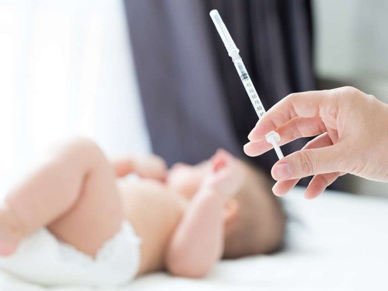 Khẩn trương đánh giá, kết luận nguyên nhân vụ tai biến sau tiêm vaccine làm 1 trẻ tử vong ở Vĩnh Phúc