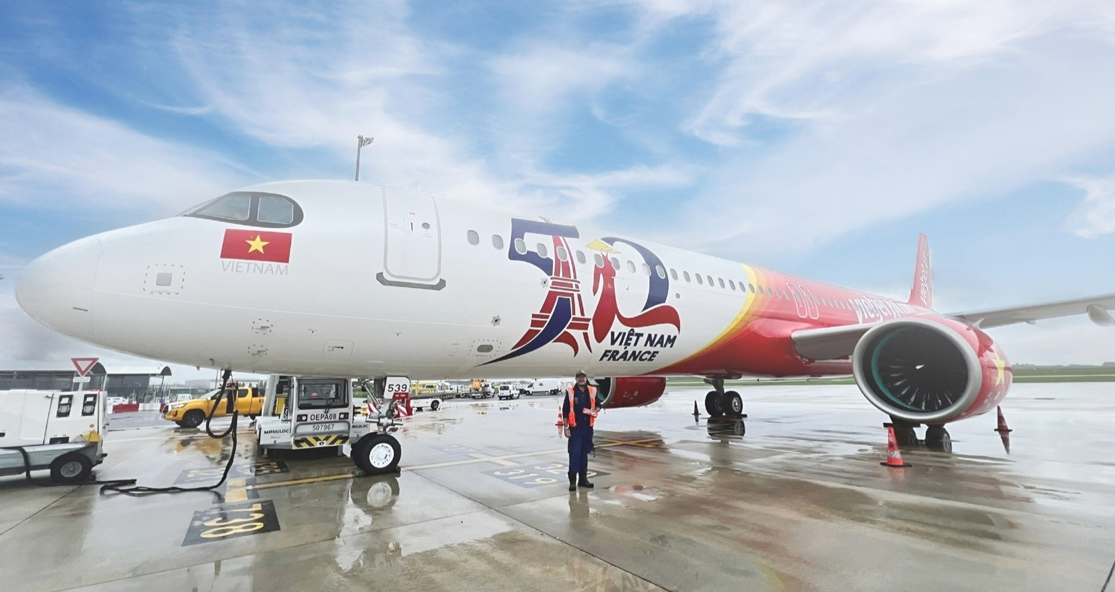 Airbus và Vietjet bàn giao tàu bay mới