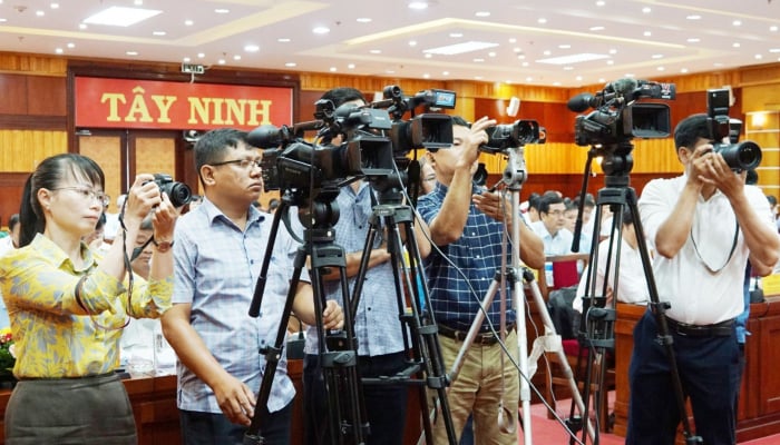 Le Comité populaire provincial de Tay Ninh demande de renforcer la mise en œuvre des déclarations et la fourniture d'informations à la presse.