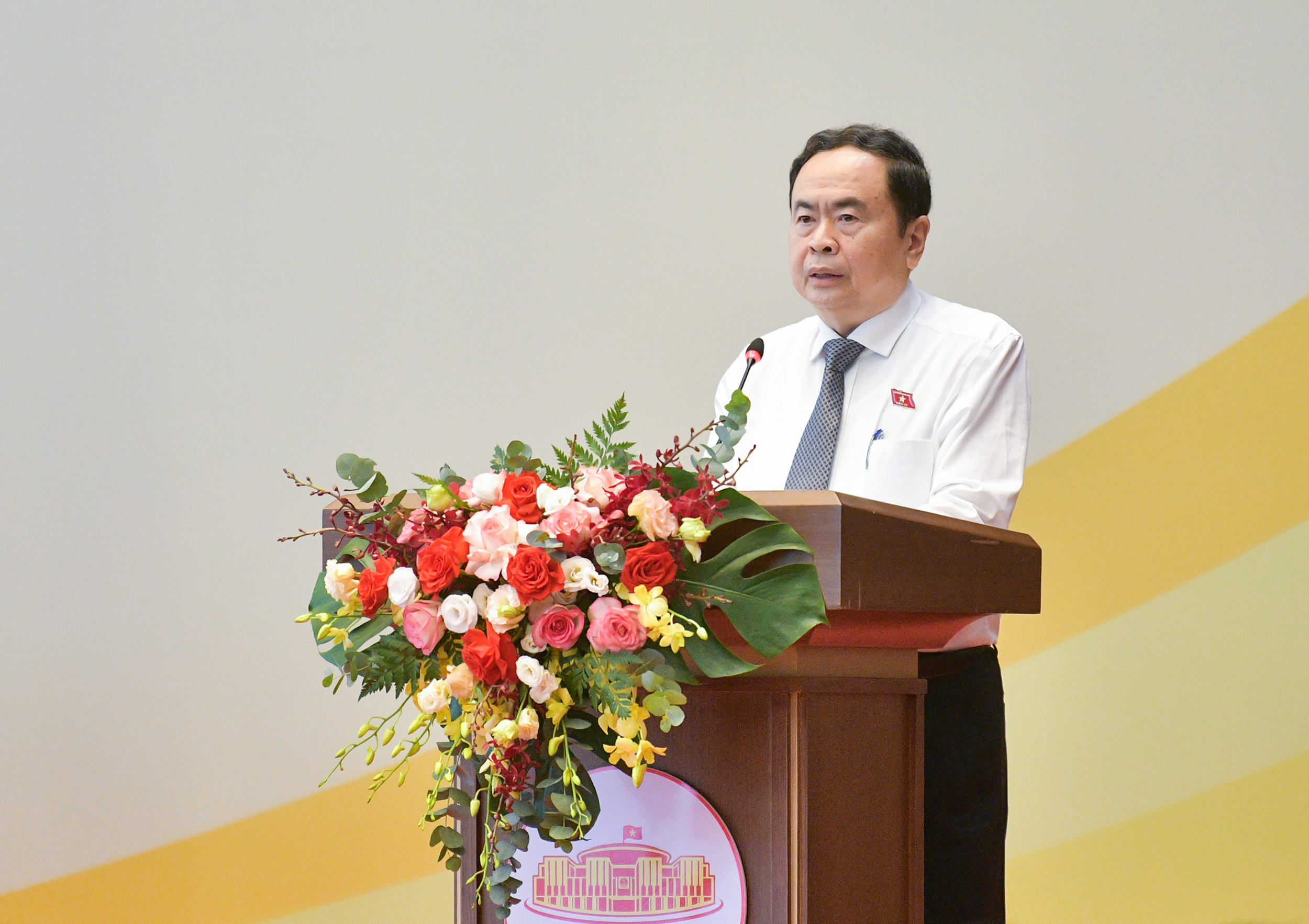 'Nhật Bản mỗi luật chỉ 2 - 3 trang, mình làm luật cả trăm trang, trăm điều'- Ảnh 1.