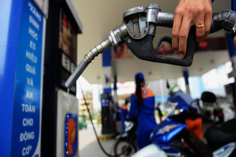 VCCI recommends that the Ministry of Finance should remove special consumption tax on gasoline.