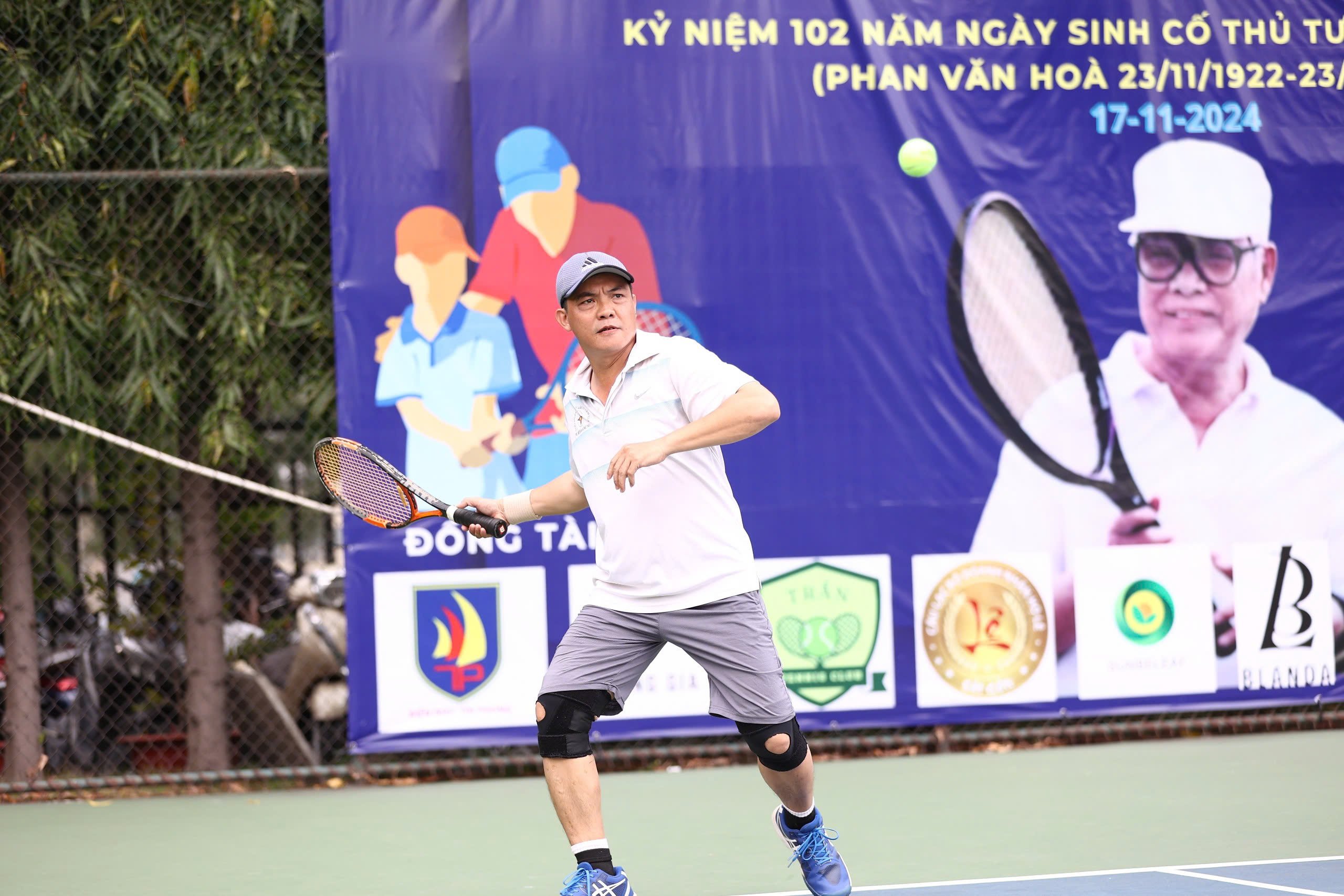 Tranh tài hấp dẫn tại giải tennis kỷ niệm ngày sinh cố Thủ tướng Võ Văn Kiệt- Ảnh 3.