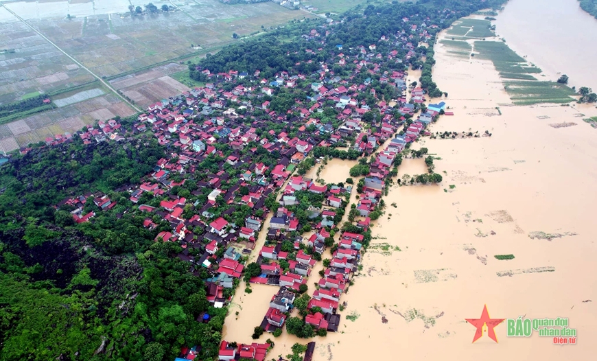 Thanh Hoa : de fortes pluies provoquent des glissements de terrain et des inondations généralisées