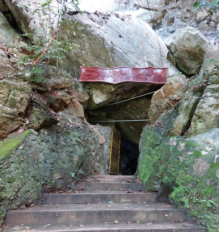 Explorer la grotte de Hua Ma, la grotte de Puong, le ruisseau Thac Gieng, la cascade de Na Dang… sont également des activités intéressantes lors d'un voyage à Ba Be, Bac Kan.