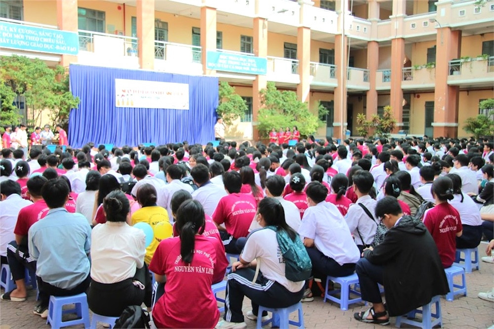 Lehrer in Ho-Chi-Minh-Stadt wurden „entlarvt“, weil sie ihre Schüler zum Besuch von Zusatzunterricht zwangen. Was sagte der Direktor?