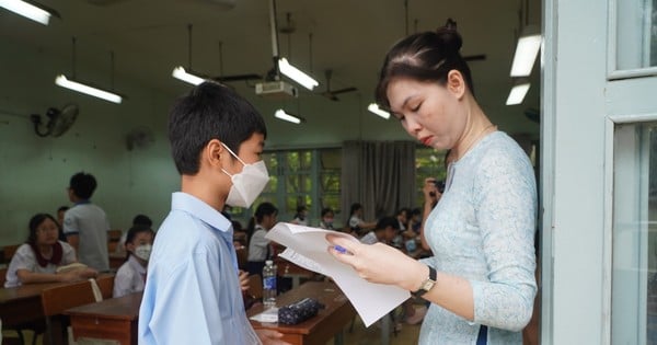 A district in Ho Chi Minh City is recruiting a head of the Department of Education and Training with two strict rounds.