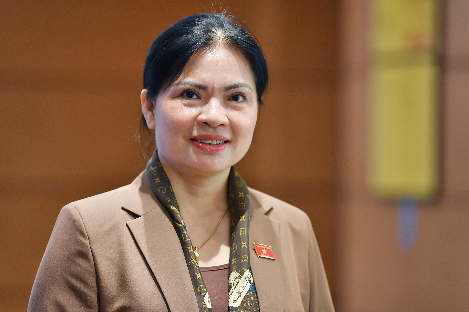 La Sra. Ha Thi Nga ocupa el cargo de Secretaria del Comité Provincial del Partido de Tuyen Quang.