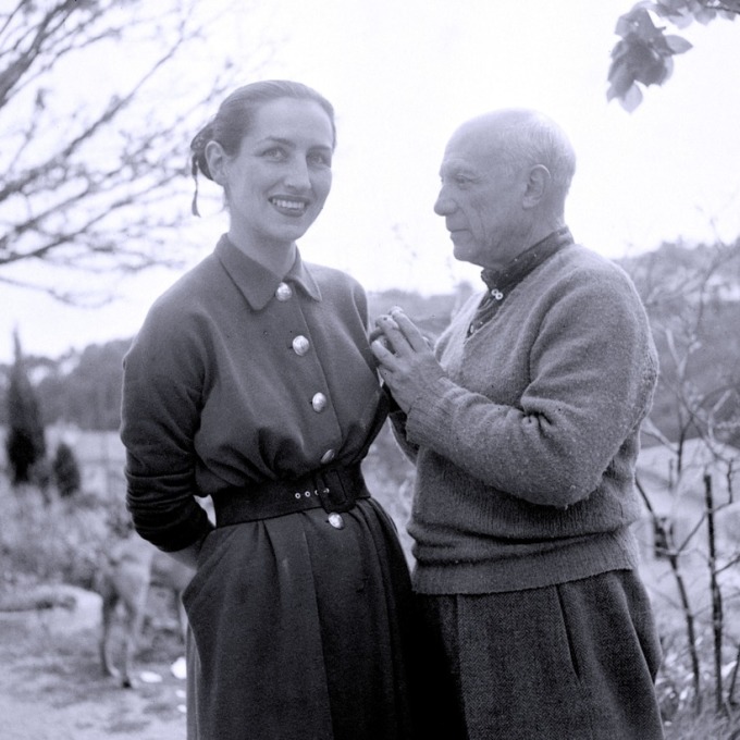 Françoise Gilot, 31, stands next to Picasso, 71, in 1952. Photo: TopFoto