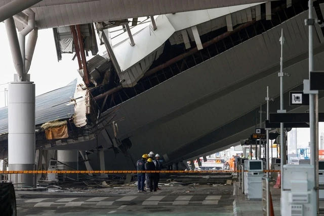 India: El techo del aeropuerto se derrumba y causa víctimas