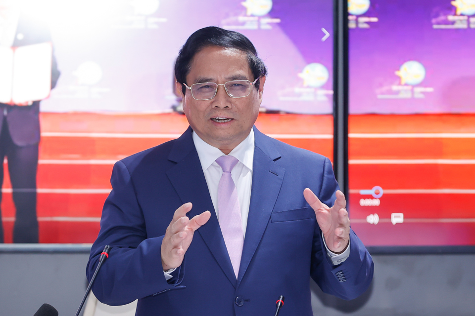 Prime Minister Pham Minh Chinh outlined six major significances of the Fourth Industrial Revolution Center in Ho Chi Minh City - Photo: VGP/Nhat Bac