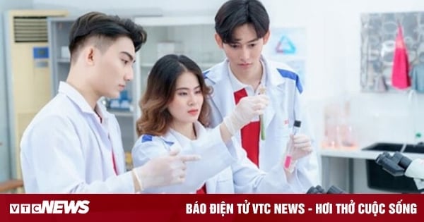 Tranh luận trái chiều đề xuất miễn học phí cho sinh viên ngành Y