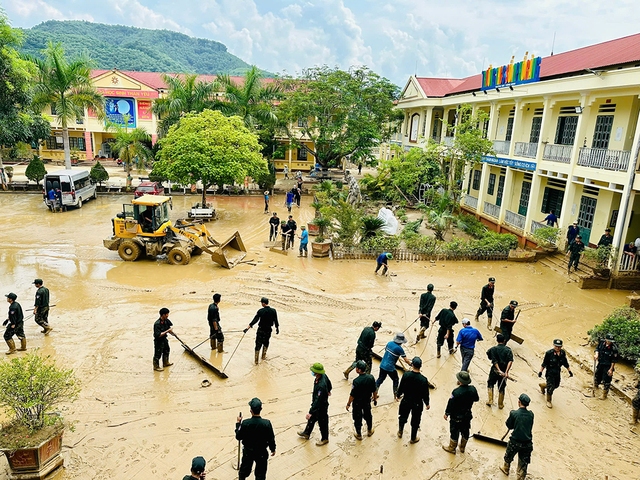 Toàn lực để học sinh trở lại trường- Ảnh 1.