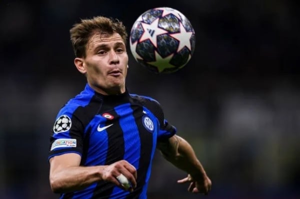 El Arsenal negocia con Nicolo Barella, el Newcastle está interesado en Jonathan Tah y los dirigentes del MU consideran reemplazar a Andre Onana