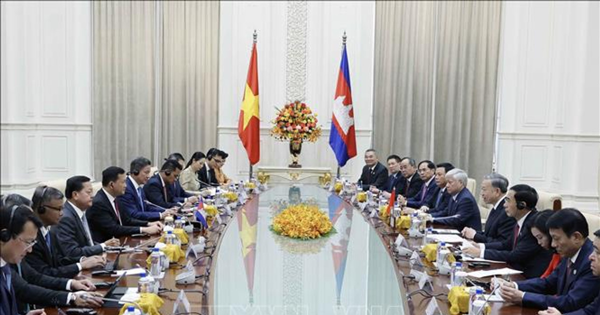 Le président To Lam s'entretient avec le Premier ministre cambodgien Hun Manet