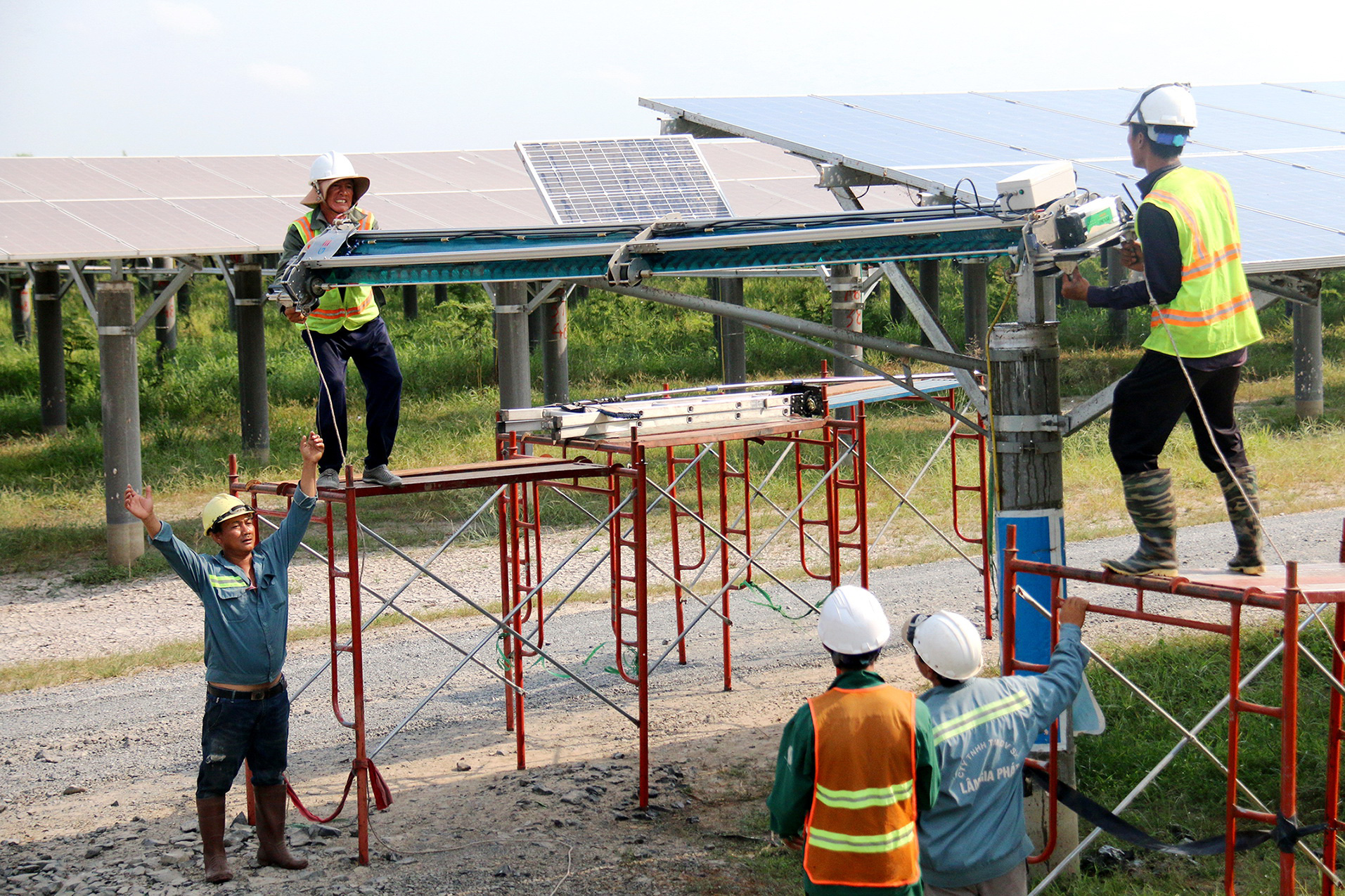 Thông qua hướng xử lý các dự án năng lượng tái tạo bị vướng mắc từ kết luận thanh tra - Ảnh 1.