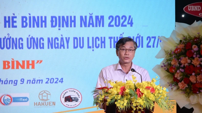 Mehr als 8 Millionen Besucher in Binh Dinh in 9 Monaten des Jahres 2024 Foto 2