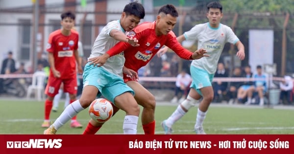 Ouverture du tournoi de football des jeunes étudiants vietnamiens