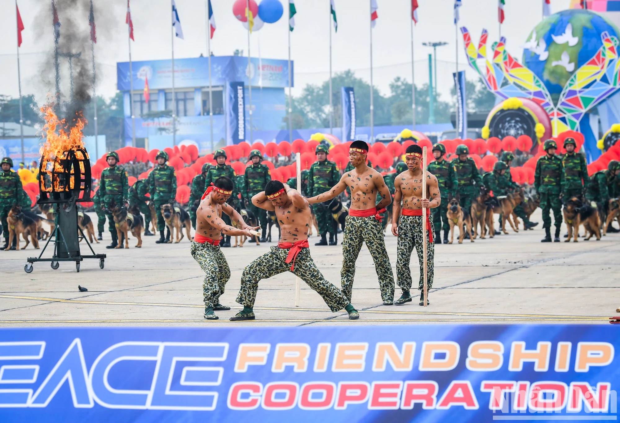 [Photo] Impressive Rehearsal Ceremony of Vietnam International Defense Exhibition 2024 photo 12