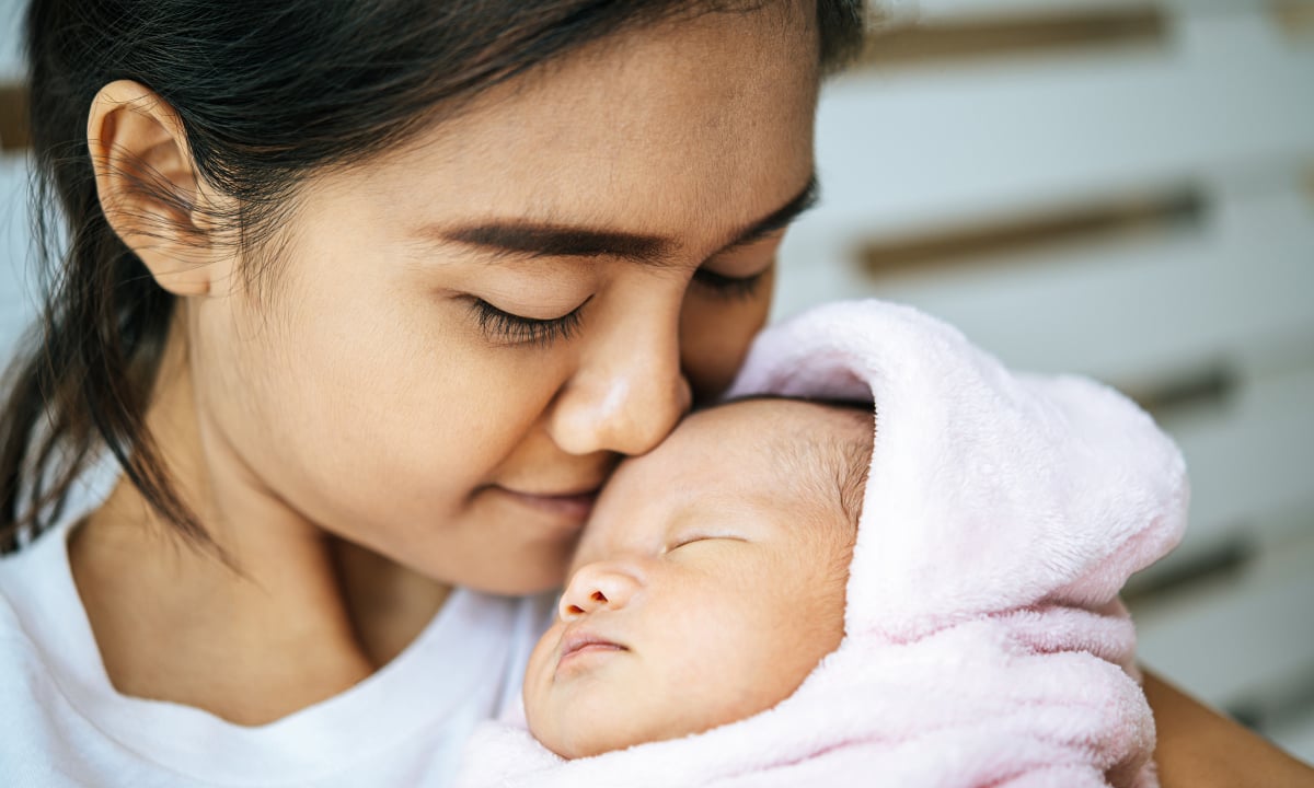 Wie viel Muttermilch ist genug für ein Baby?