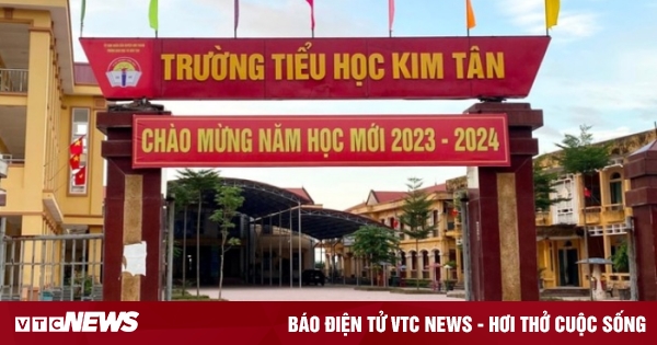 Trường tiểu học trả lại tiền phụ huynh vì thu không đúng quy định