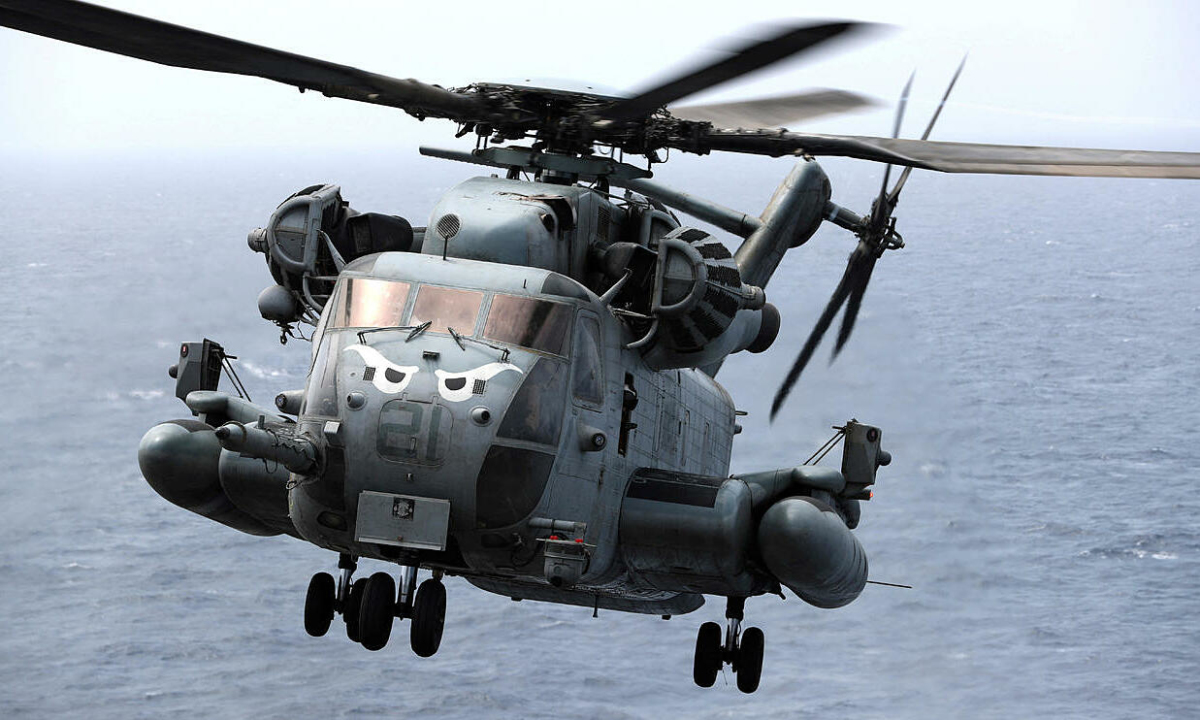 US helicopter crashes on troop transport route