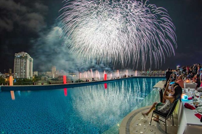Similar night economy and copycat tourism