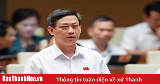 La délégation des députés de l'Assemblée nationale de la province de Thanh Hoa a participé à la discussion sur le projet de loi sur les établissements de crédit (modifié)