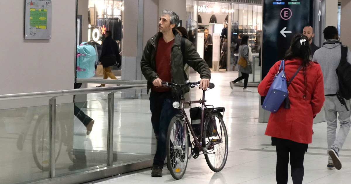 Les vélos pliants ne sont pas autorisés sur la ligne 1 du métro, pourquoi ?