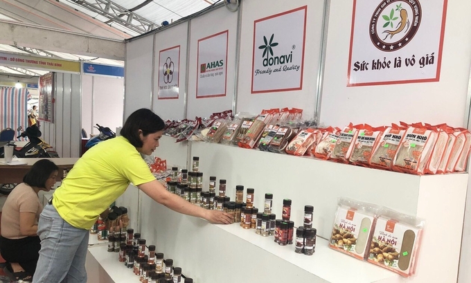 The main product introduced at the Food Week is traditional fish sauce. Photo: Bui Yen.