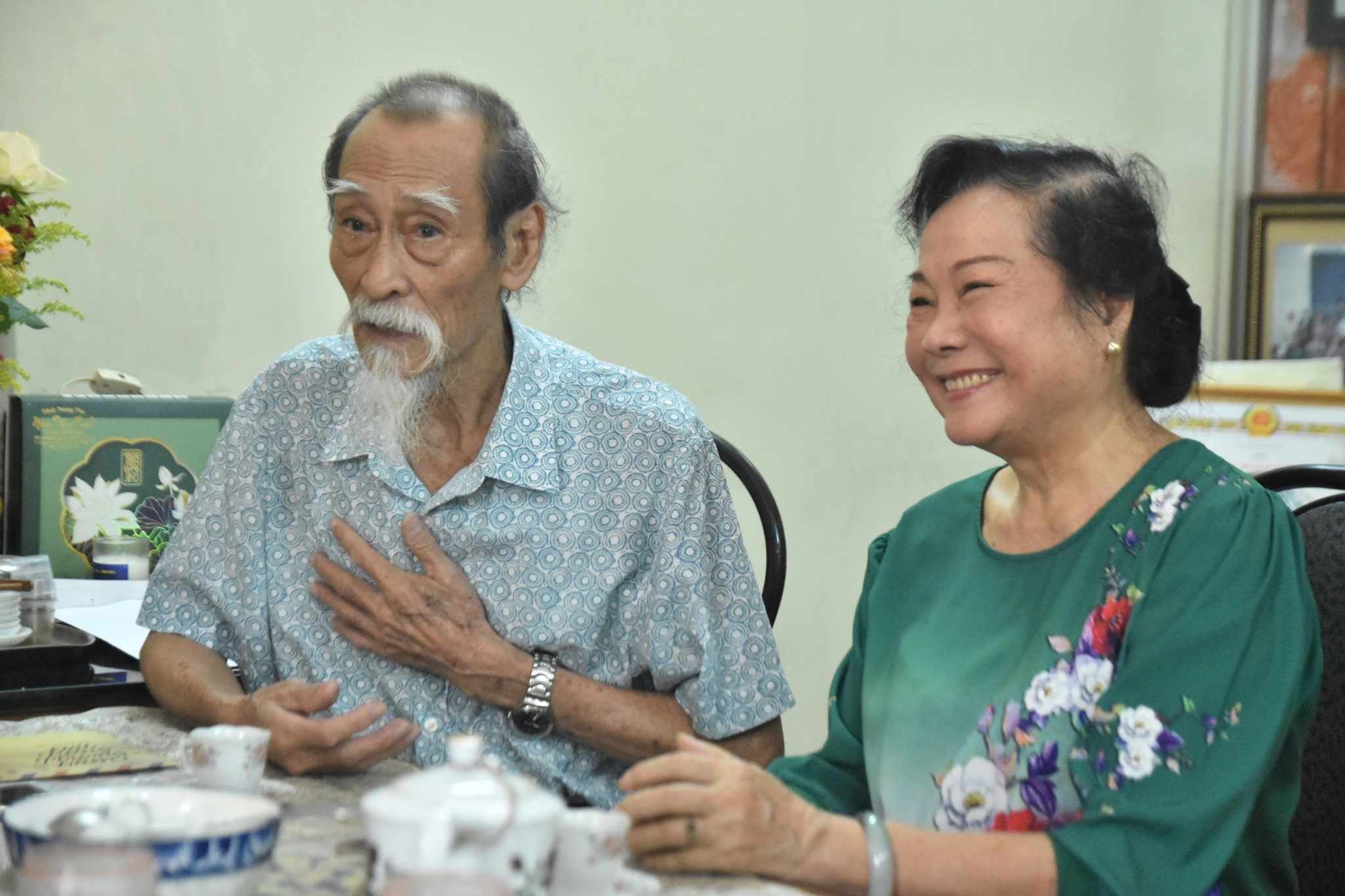 Mai vàng tri ân thăm NGƯT Mạnh Dung và NSƯT Thanh Dậu - Ảnh 1.