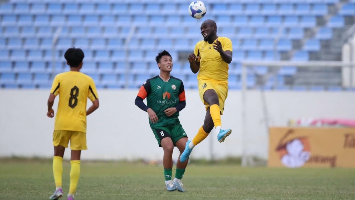 chuyen nhuong v-league quang nam thu viec tien dao ghi ban nhu may hinh anh 1