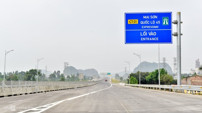 Cao tốc Mai Sơn - quốc lộ 45. Ảnh: Lê Hoàng