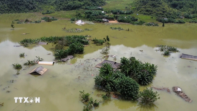 British Government supports Vietnam with 1 million pounds to overcome the consequences of storm No. 3