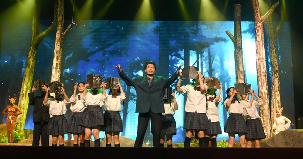 Hanoi students impressed with the musical night "Rain and Clouds"