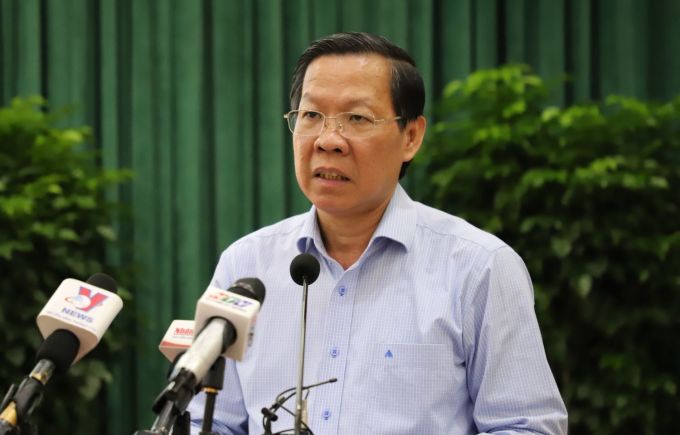 Chairman of Ho Chi Minh City People's Committee Phan Van Mai speaks at the announcement ceremony. Photo: Le Tuyet