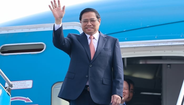 Le Premier ministre Pham Minh Chinh se rend au sommet élargi du G7 et travaille au Japon