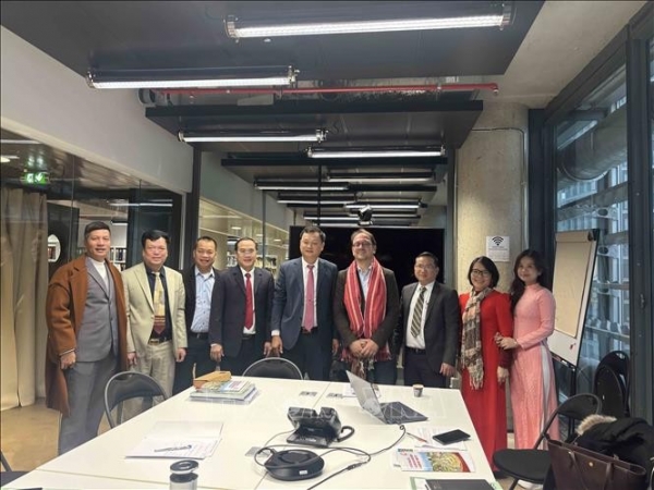 การเรียนรู้จากประสบการณ์ระดับนานาชาติด้านการพัฒนาเมืองสีเขียวและอัจฉริยะ