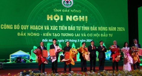 Plus de 8,4 milliards USD et 1 700 milliards VND enregistrés pour l'investissement dans la province de Dak Nong