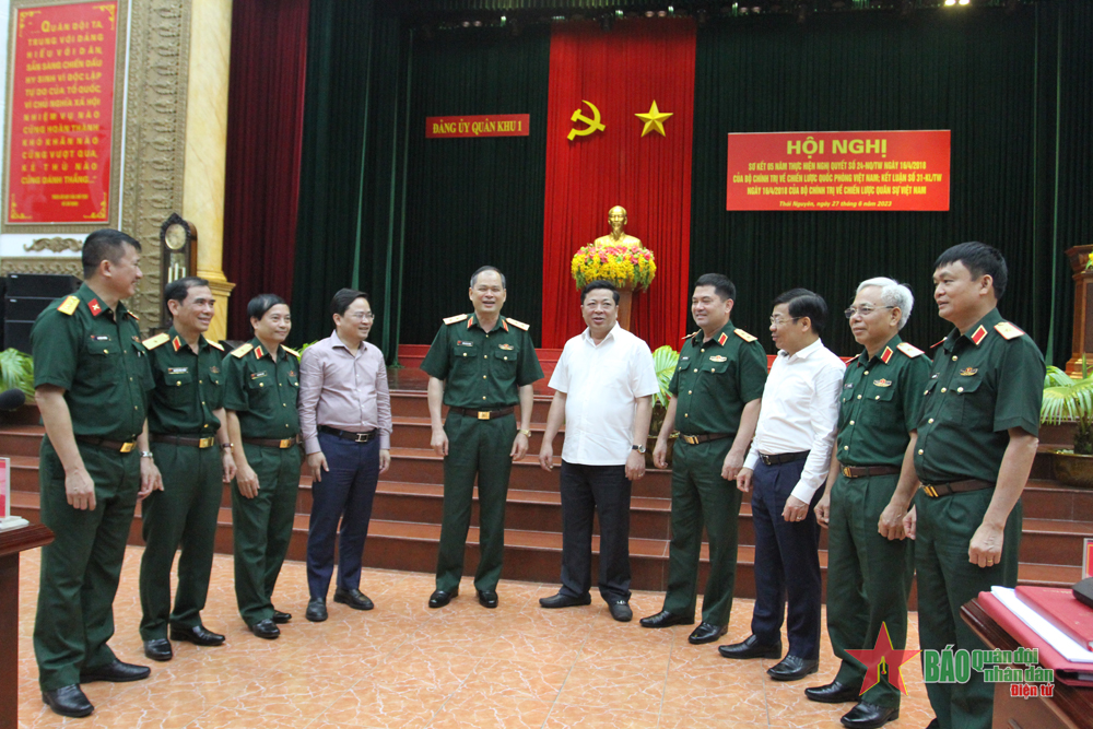 Comité del Partido de la Región Militar 1: Resumen de los cinco años de implementación de la Resolución del Politburó sobre la Estrategia de Defensa Nacional y la Estrategia Militar de Vietnam