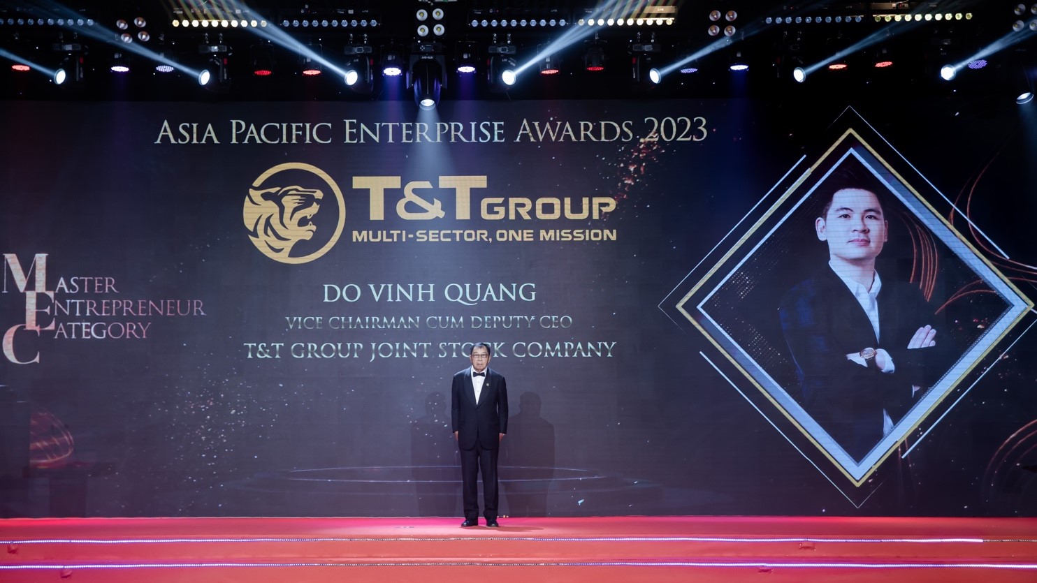 Phó Chủ tịch T&amp;T Group Đỗ Vinh Quang nhận giải  Doanh nhân xuất sắc Châu Á 2023